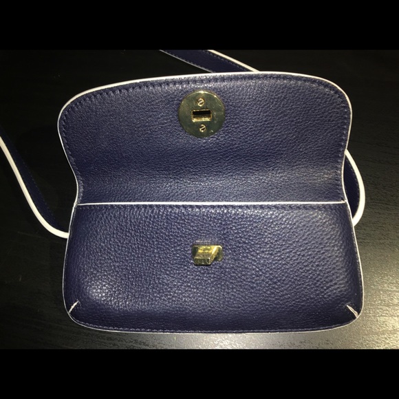 Authentic Tory Burch fanny pack - Picture 3 of 3